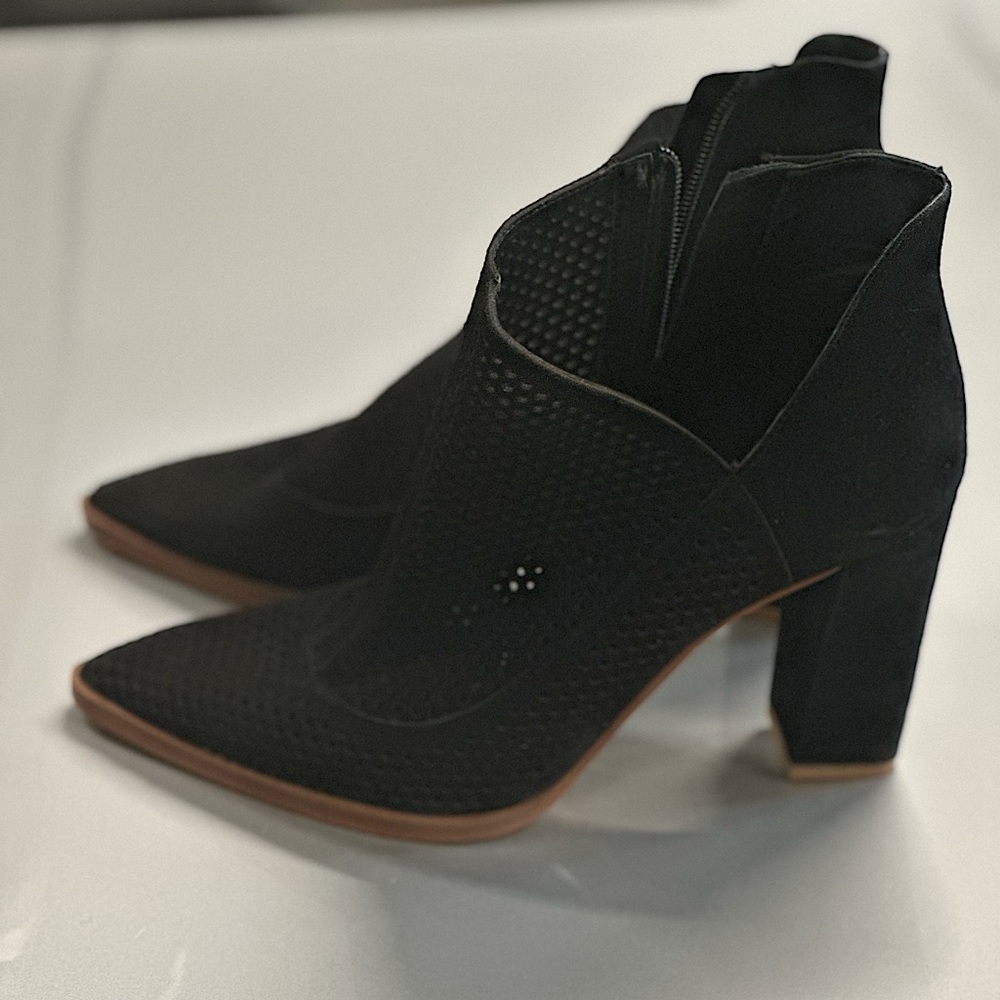 Vince Camuto Black boots